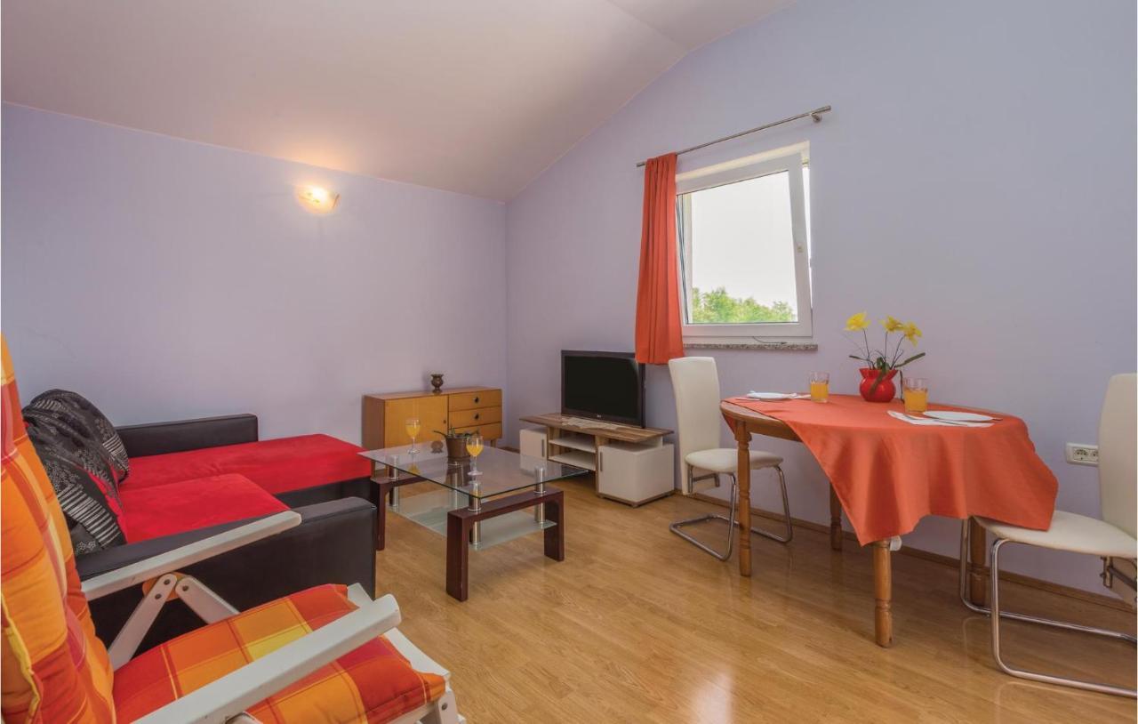 Nice Apartment In Kastel With Kitchen Exterior foto